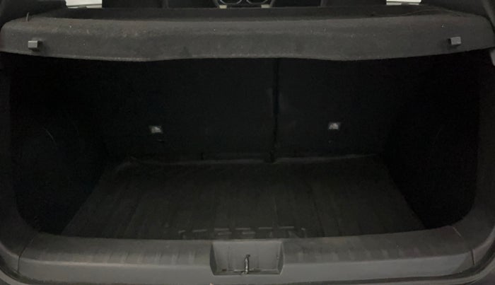 2022 Nissan MAGNITE XV EXECUTIVE, Petrol, Manual, 55,421 km, Boot Inside