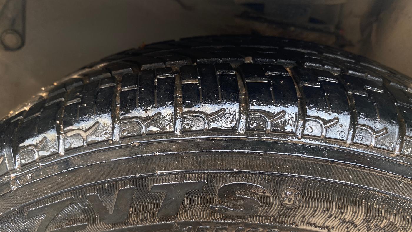2013 Maruti Alto K10 VXI, Petrol, Manual, 36,308 km, Left Front Tyre Tread