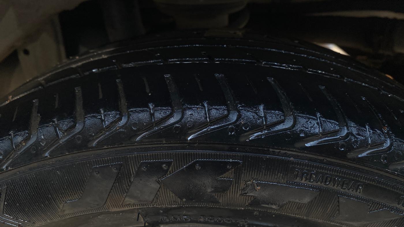 2013 Maruti Alto K10 VXI, Petrol, Manual, 36,308 km, Left Rear Tyre Tread