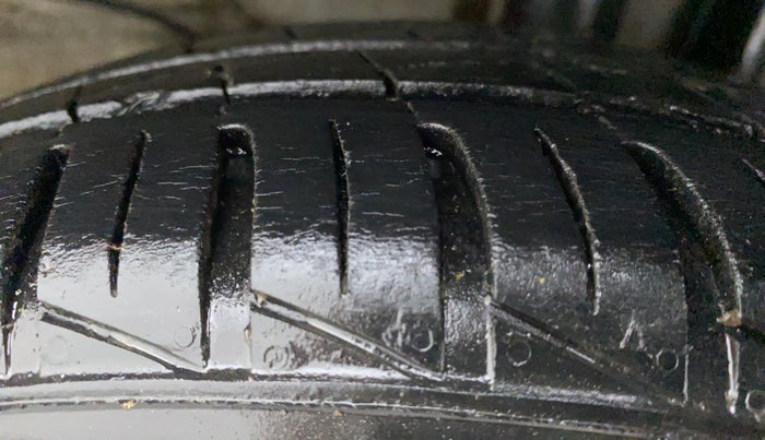 2021 Hyundai NEW SANTRO SPORTZ EXECUTIVE MT CNG, CNG, Manual, 49,337 km, Left Rear Tyre Tread