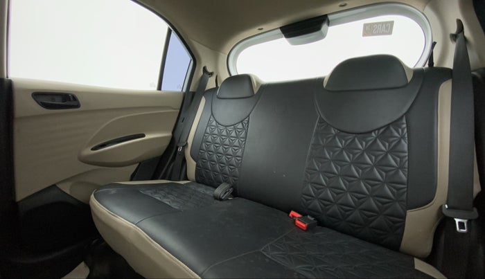 2021 Hyundai NEW SANTRO SPORTZ EXECUTIVE MT CNG, CNG, Manual, 49,337 km, Right Side Rear Door Cabin
