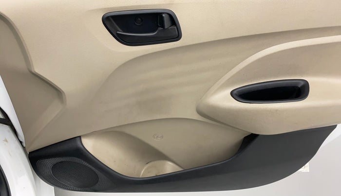 2021 Hyundai NEW SANTRO SPORTZ EXECUTIVE MT CNG, CNG, Manual, 49,337 km, Driver Side Door Panels Control