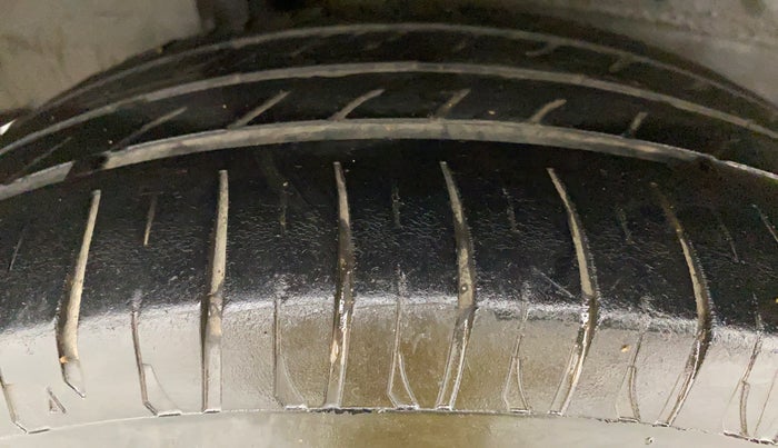 2018 Honda Amaze 1.2 SMT I VTEC, Petrol, Manual, 32,294 km, Right Rear Tyre Tread