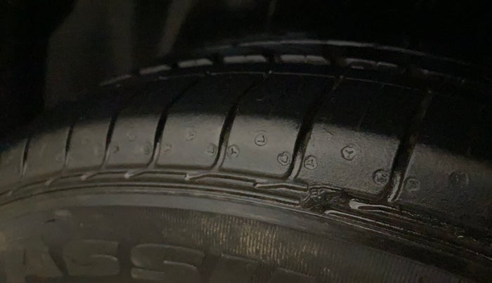 2023 Maruti Ciaz ZETA AT 1.5  SHVS PETROL, Petrol, Automatic, 20,717 km, Left Rear Tyre Tread