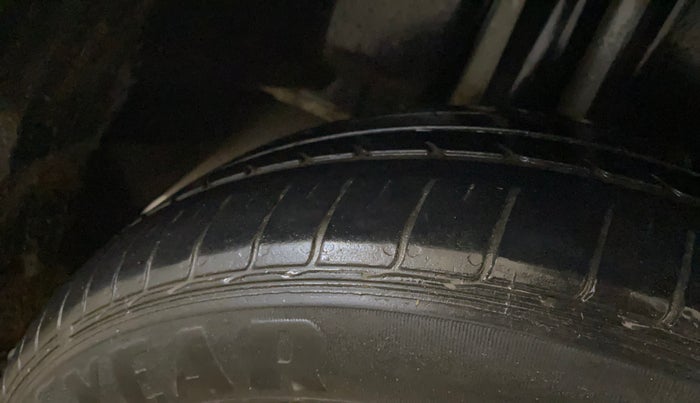 2023 Maruti Ciaz ZETA AT 1.5  SHVS PETROL, Petrol, Automatic, 20,717 km, Right Rear Tyre Tread