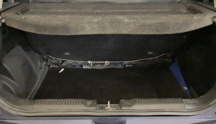 2018 Maruti Swift VXI AMT, Petrol, Automatic, 63,317 km, Boot Inside