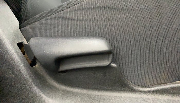 2021 Maruti Vitara Brezza LXI, Petrol, Manual, 79,363 km, Driver Side Adjustment Panel