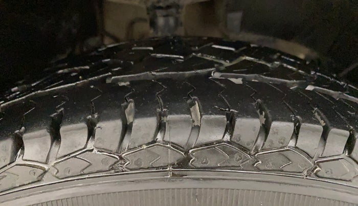 2018 Renault Duster RXS PETROL, Petrol, Manual, 63,610 km, Right Front Tyre Tread