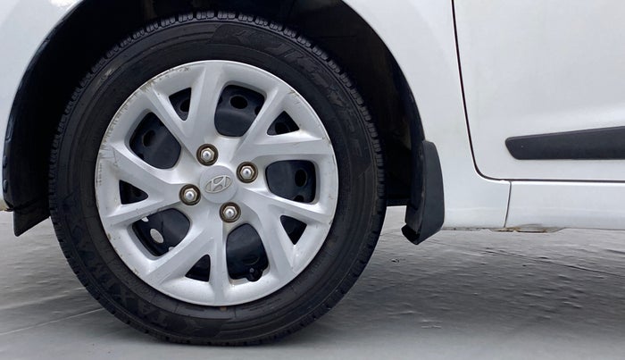 2019 Hyundai Grand i10 MAGNA 1.2 KAPPA VTVT, Petrol, Manual, 30,396 km, Left Front Wheel