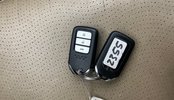 2019 Honda City 1.5L I-VTEC ZX CVT, Petrol, Automatic, 66,043 km, Key Close Up
