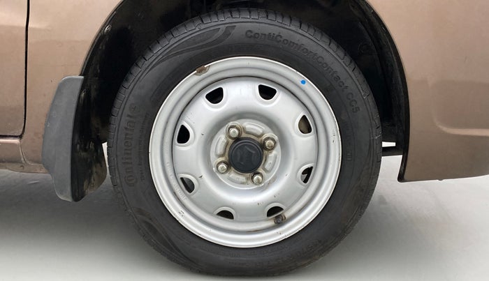 2011 Maruti Zen Estilo LXI, Petrol, Manual, 62,317 km, Right Front Wheel