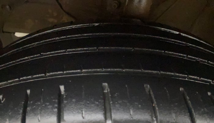 2020 Maruti Baleno ZETA PETROL 1.2, Petrol, Manual, 36,684 km, Left Front Tyre Tread