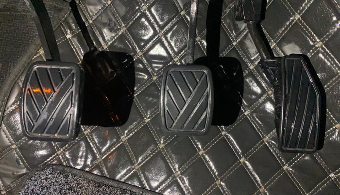 2020 Maruti Baleno ZETA PETROL 1.2, Petrol, Manual, 36,684 km, Pedals