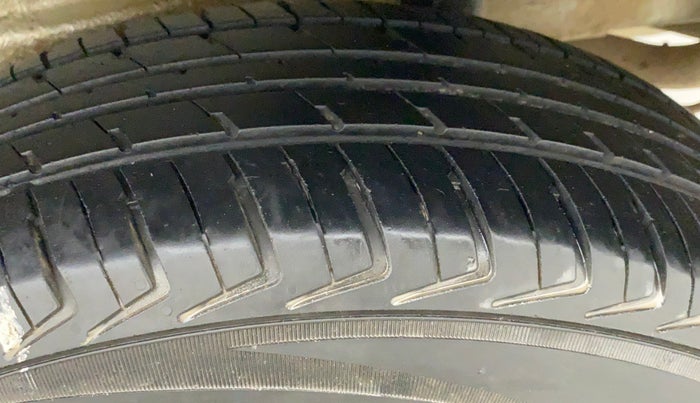 2022 Maruti New Wagon-R LXI CNG (O) 1.0, CNG, Manual, 41,453 km, Left Rear Tyre Tread