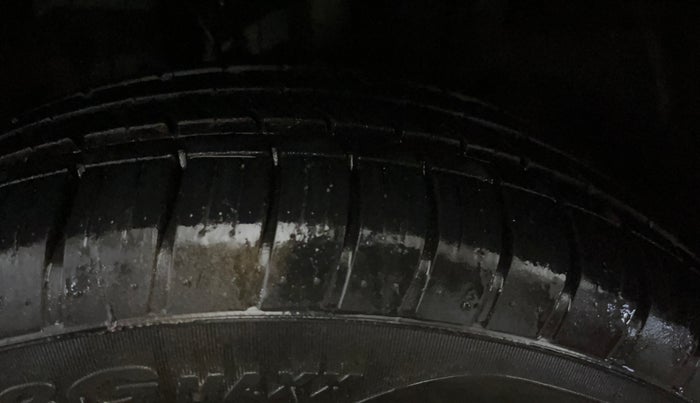 2017 Tata Tiago XZ PETROL, Petrol, Manual, 37,521 km, Left Front Tyre Tread