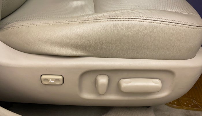 2013 Toyota Corolla Altis VL AT, Petrol, Automatic, 52,941 km, Driver Side Adjustment Panel