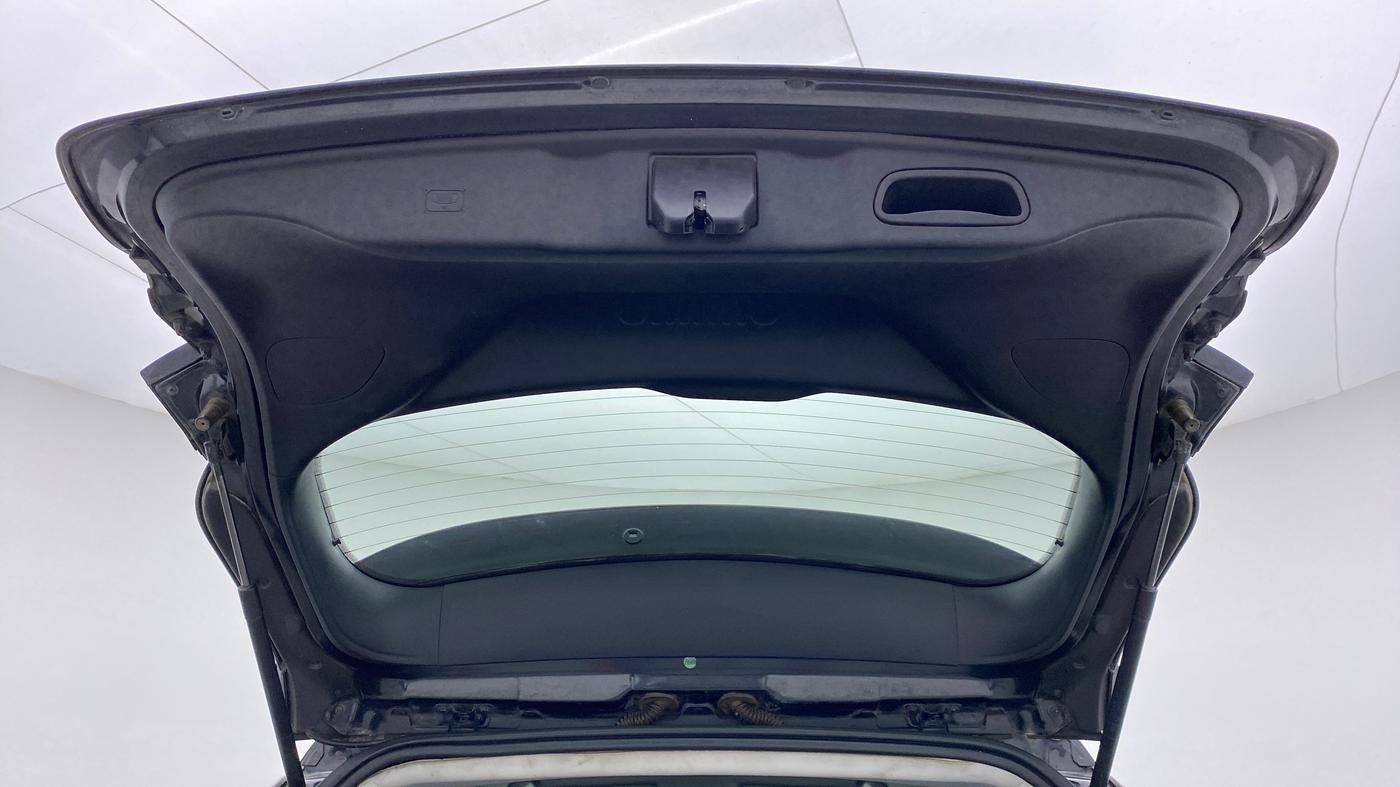 2018 Jeep Compass 2.0 SPORT, Diesel, Manual, 87,478 km, Boot Door Open