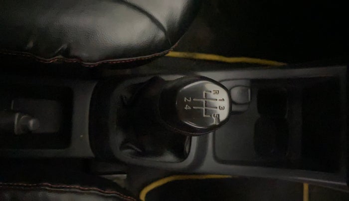 2016 Renault Kwid RXT 0.8, Petrol, Manual, 41,281 km, Gear Lever