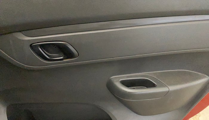 2016 Renault Kwid RXT 0.8, Petrol, Manual, 41,281 km, Driver Side Door Panels Control