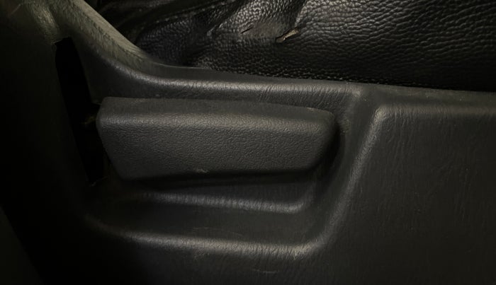 2019 Maruti Alto K10 LXI CNG, CNG, Manual, 40,332 km, Driver Side Adjustment Panel