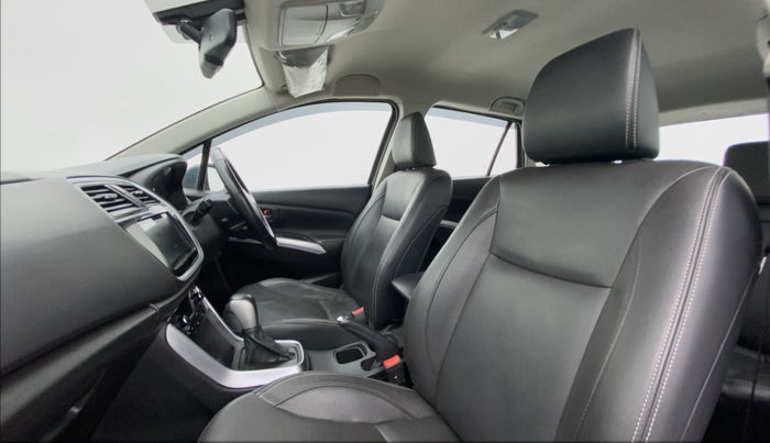 2020 Maruti S Cross ALPHA AT SMART HYBRID, Petrol, Automatic, 42,632 km, Right Side Front Door Cabin