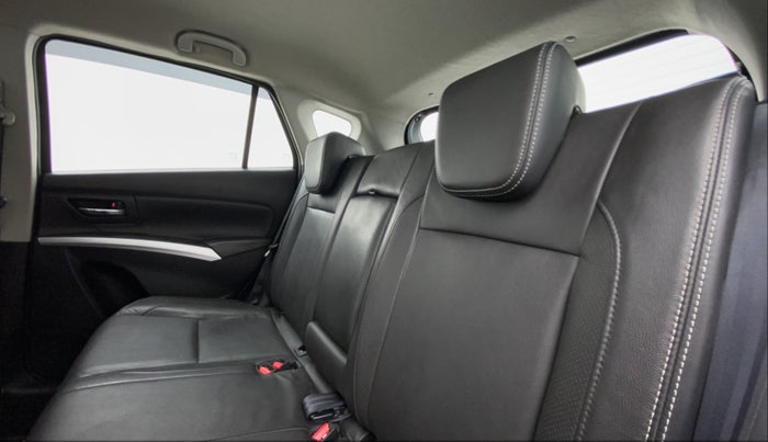 2020 Maruti S Cross ALPHA AT SMART HYBRID, Petrol, Automatic, 42,632 km, Right Side Rear Door Cabin
