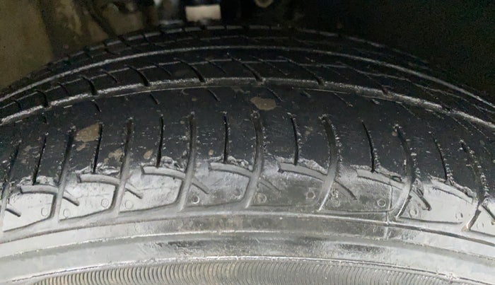 2013 Volkswagen Polo COMFORTLINE 1.2L PETROL, Petrol, Manual, 55,997 km, Right Front Tyre Tread