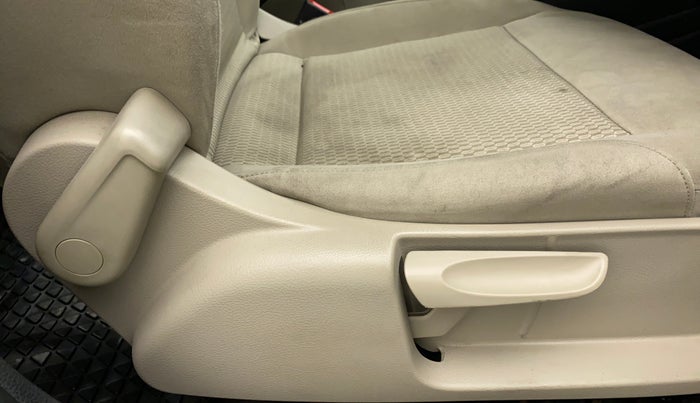 2013 Volkswagen Polo COMFORTLINE 1.2L PETROL, Petrol, Manual, 55,997 km, Driver Side Adjustment Panel