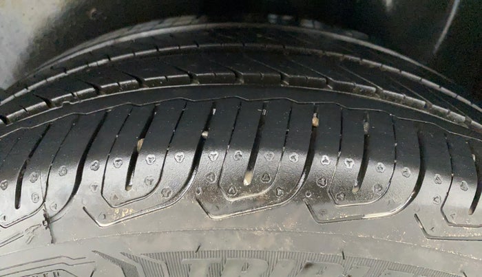 2013 Volkswagen Polo COMFORTLINE 1.2L PETROL, Petrol, Manual, 55,997 km, Left Rear Tyre Tread