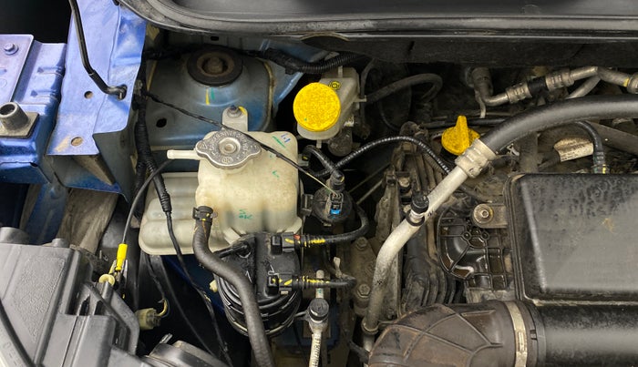 2023 Renault TRIBER RXT, Petrol, Manual, 25,828 km, Engine View - Right