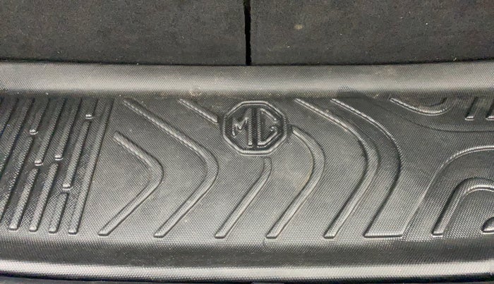 2020 MG HECTOR PLUS SHARP 1.5 PETROL TURBO DCT 6-STR, Petrol, Automatic, 73,825 km, Boot Inside