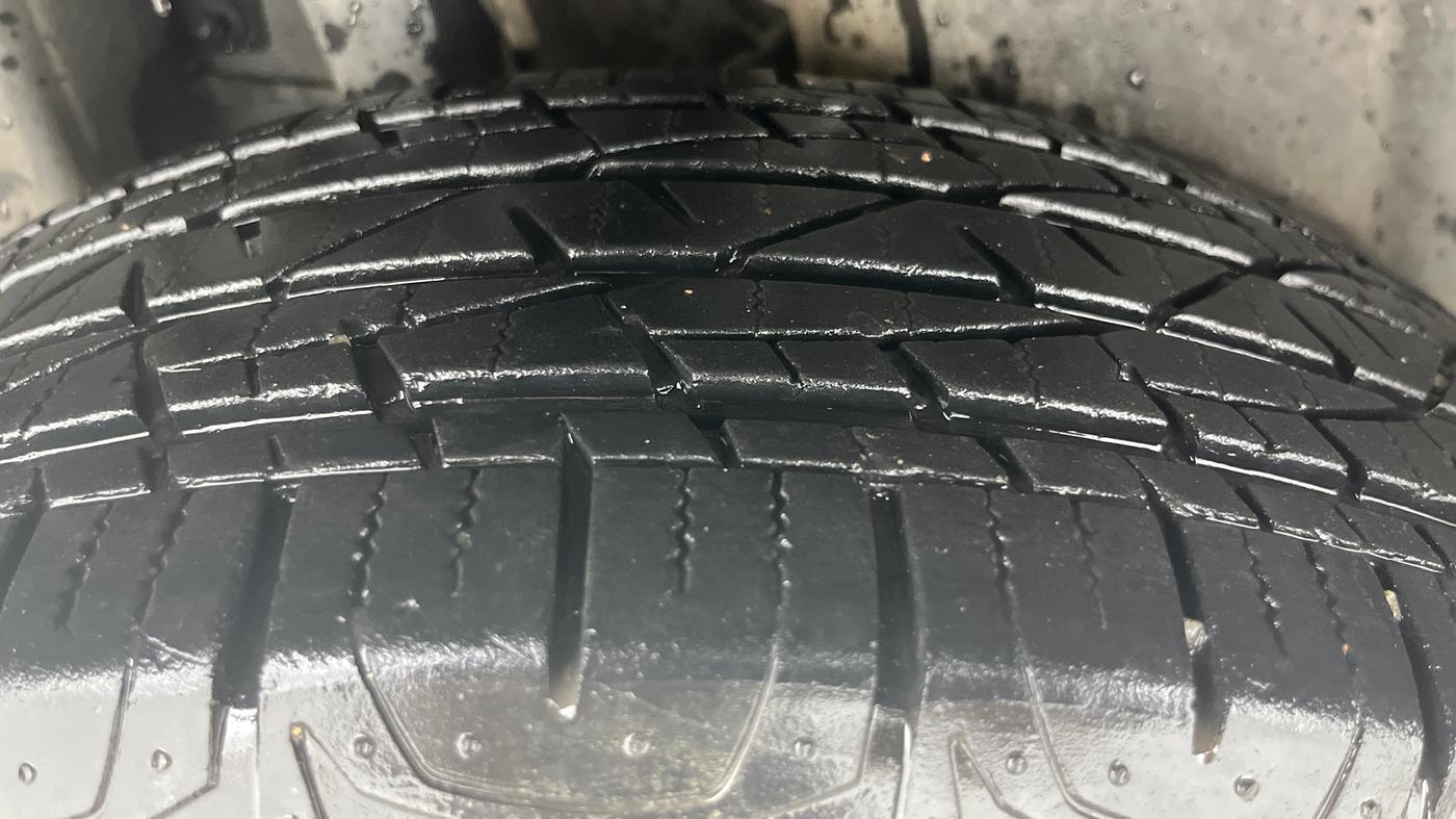 2018 Jeep Compass LIMITED 1.4 PETROL AT, Petrol, Automatic, 35,338 km, Right Rear Tyre Tread