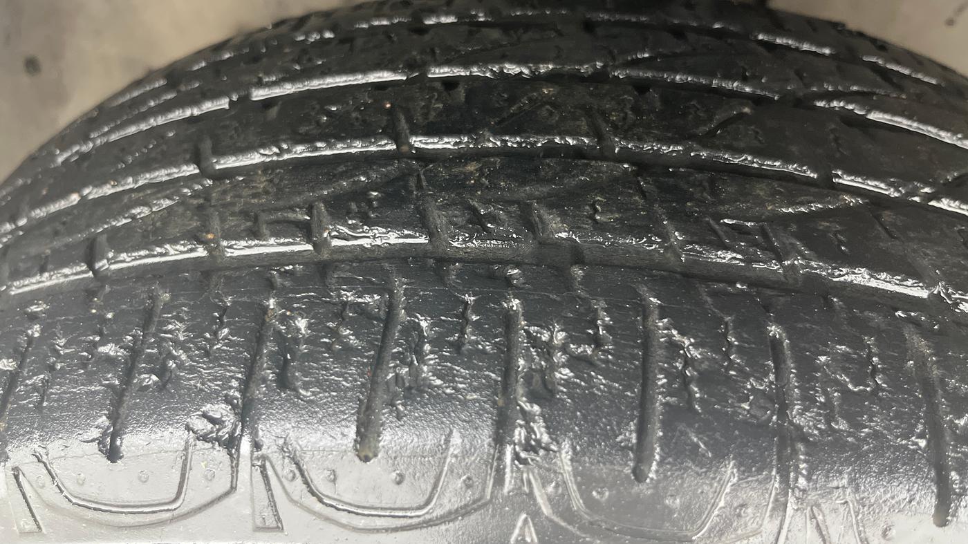 2018 Jeep Compass LIMITED 1.4 PETROL AT, Petrol, Automatic, 35,338 km, Right Front Tyre Tread