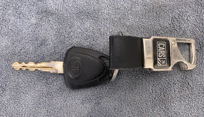 2016 Tata Nano TWIST XTA, Petrol, Automatic, 20,617 km, Key Close Up