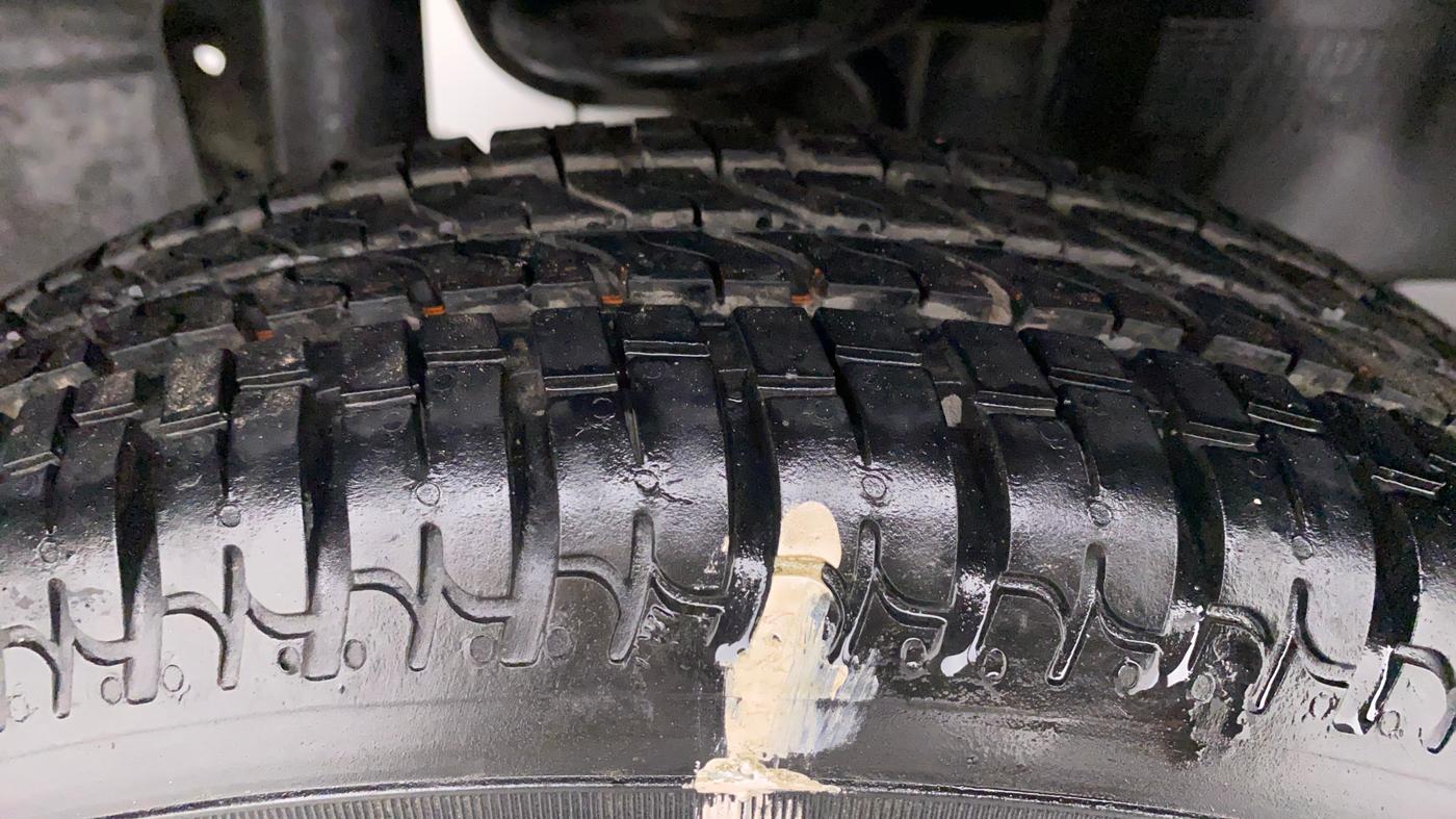 2016 Tata Nano TWIST XTA, Petrol, Automatic, 20,617 km, Right Rear Tyre Tread
