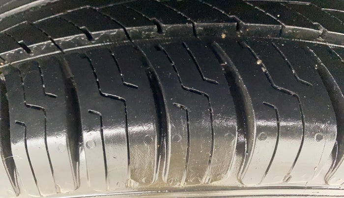 2018 Maruti Dzire ZXI, Petrol, Manual, 55,794 km, Left Rear Tyre Tread