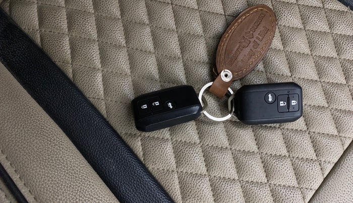 2018 Maruti Dzire ZXI, Petrol, Manual, 55,794 km, Key Close Up