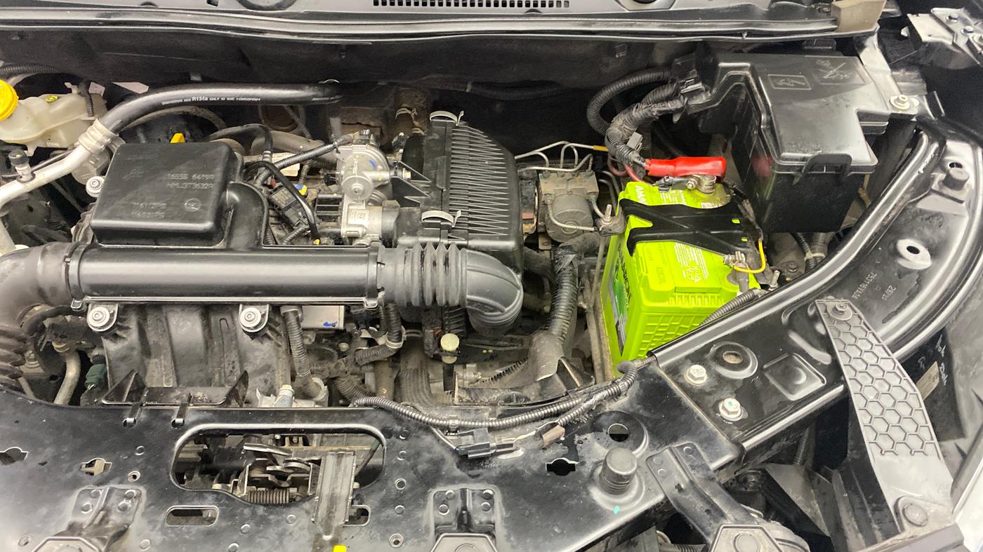2023 Nissan MAGNITE XV MT, Petrol, Manual, 21,992 km, Engine View - Left