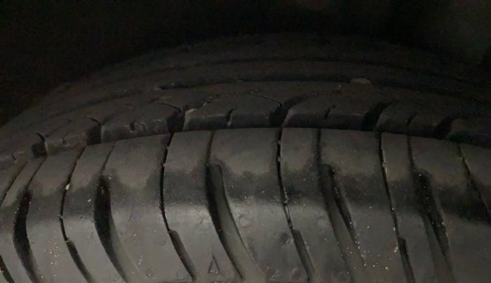 2014 Hyundai Xcent S 1.2, Petrol, Manual, 77,381 km, Left Rear Tyre Tread