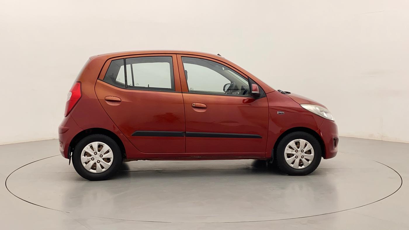 2011 Hyundai i10 MAGNA 1.2, Petrol, Manual, 1,30,587 km, Right Side View