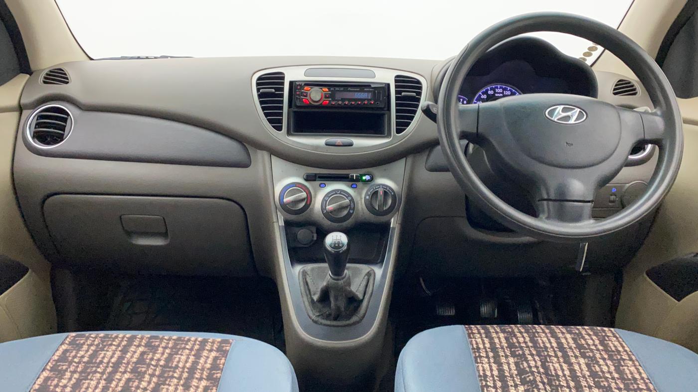2011 Hyundai i10 MAGNA 1.2, Petrol, Manual, 1,30,587 km, Dashboard
