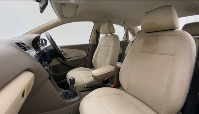 2014 Skoda Rapid AMBITION 1.6 MPI MT PLUS, Petrol, Manual, 94,423 km, Right Side Front Door Cabin