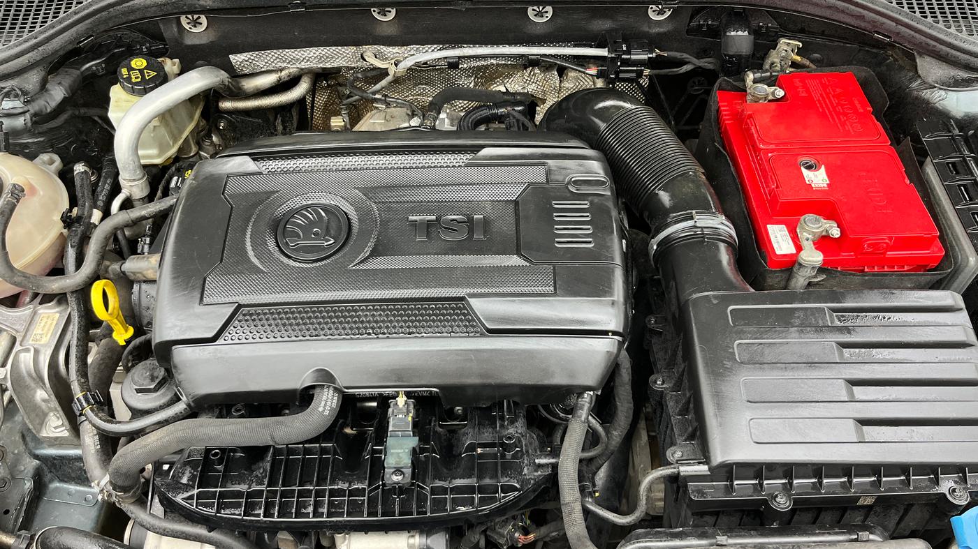 2018 Skoda Octavia L&K 1.8 TSI AT, Petrol, Automatic, 90,191 km, Engine View