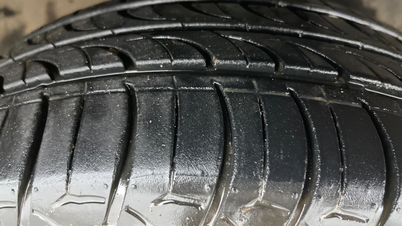 2018 Skoda Octavia L&K 1.8 TSI AT, Petrol, Automatic, 90,191 km, Right Front Tyre Tread