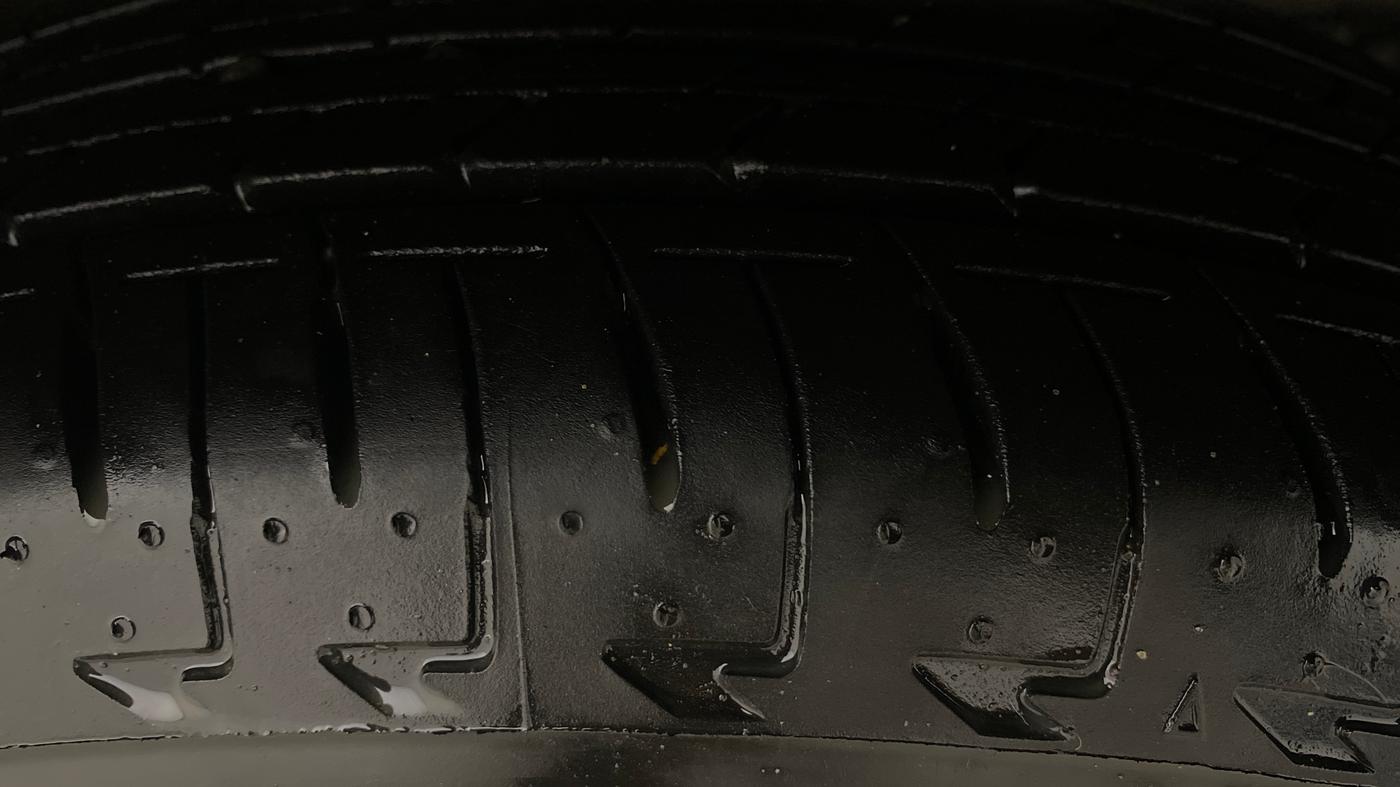 2023 Maruti Celerio ZXI AMT, Petrol, Automatic, 18,241 km, Right Front Tyre Tread