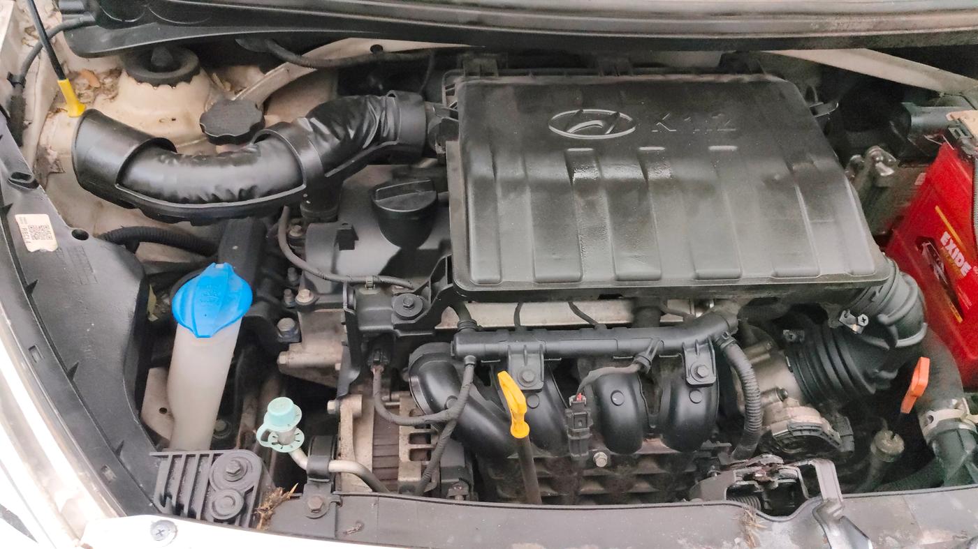 2019 Hyundai Grand i10 SPORTZ AT 1.2 KAPPA VTVT, Petrol, Automatic, 18,810 km, Engine View - Right