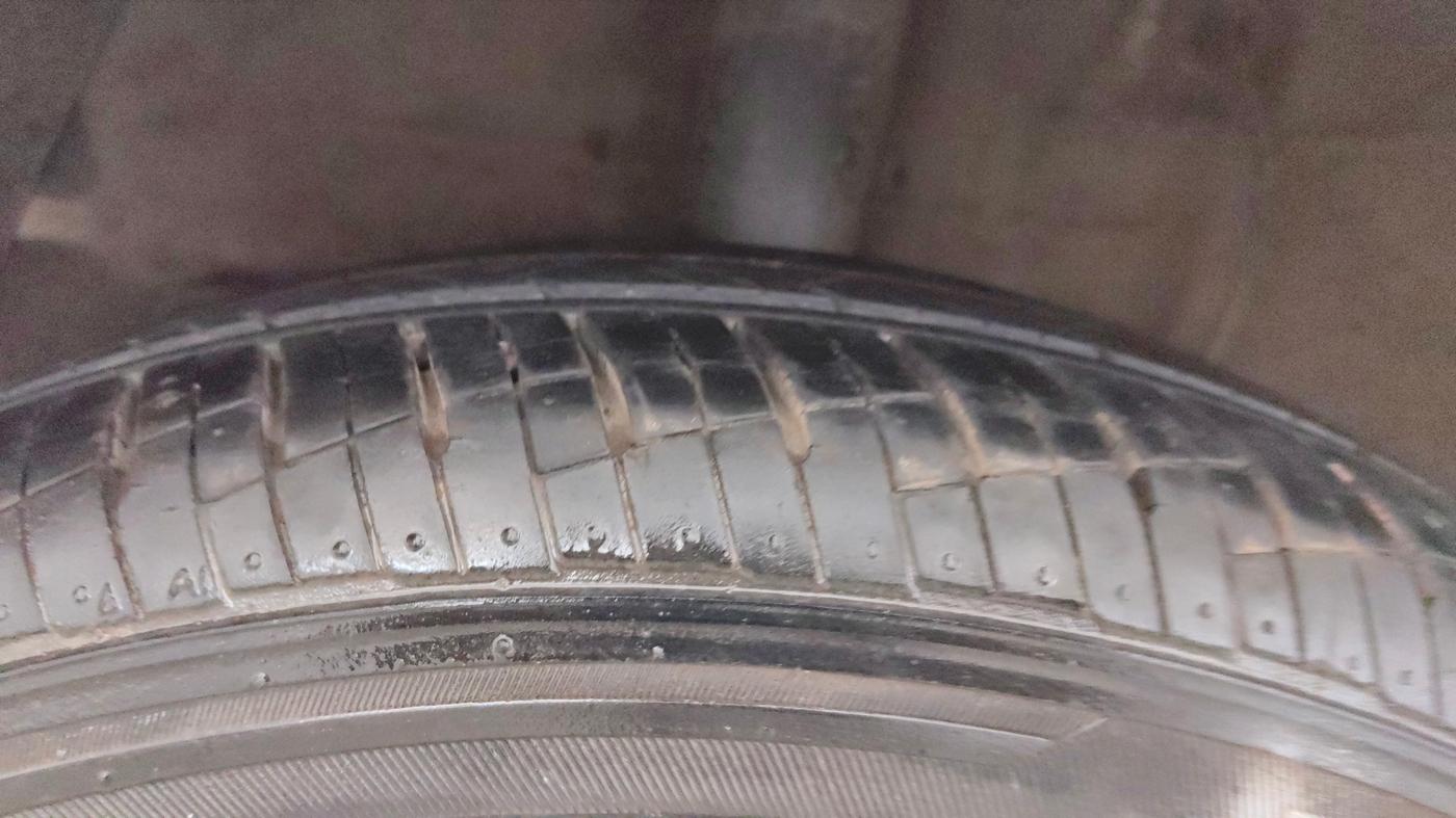 2019 Hyundai Grand i10 SPORTZ AT 1.2 KAPPA VTVT, Petrol, Automatic, 18,810 km, Right Rear Tyre Tread