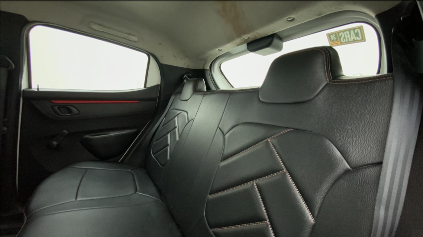 2018 Renault Kwid 1.0 MARVEL CAPTAIN AMERICA EDITION AMT, Petrol, Automatic, 74,798 km, Right Side Rear Door Cabin