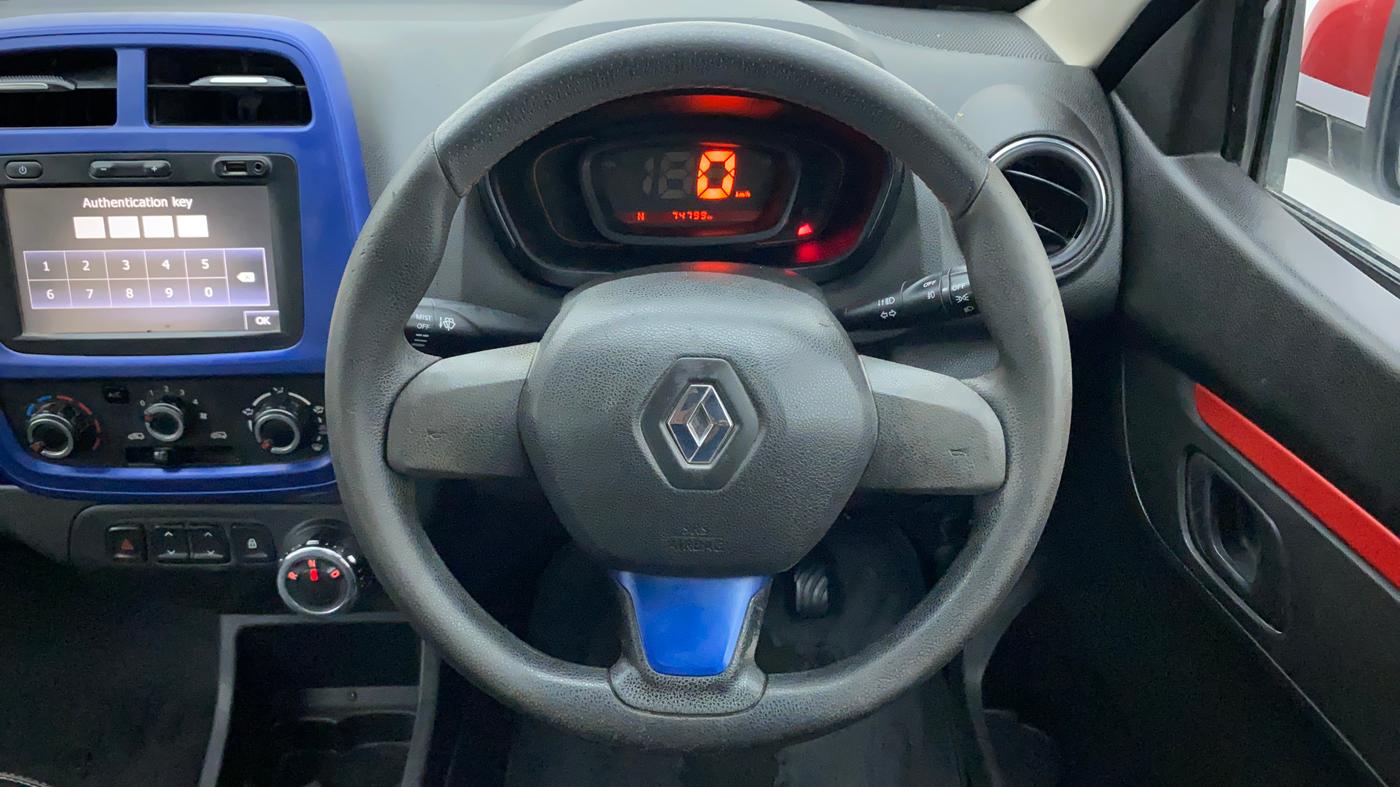 2018 Renault Kwid 1.0 MARVEL CAPTAIN AMERICA EDITION AMT, Petrol, Automatic, 74,798 km, Steering Wheel Close Up