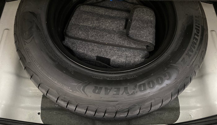 2023 KIA SELTOS HTE 1.5 PETROL, Petrol, Manual, 17,863 km, Spare Tyre